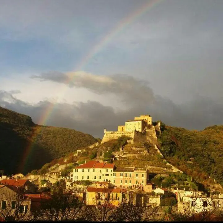 Il Pozzo E Il Melograno Bed & Breakfast Finale Ligure
